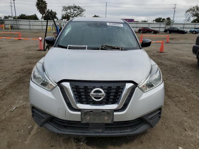 3N1CP5BV8LL476618 - 2020 NISSAN KICKS S SILVER photo 5