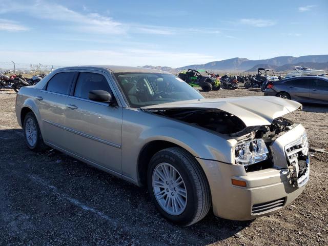 2C3KA43D59H521269 - 2009 CHRYSLER 300 LX TAN photo 4