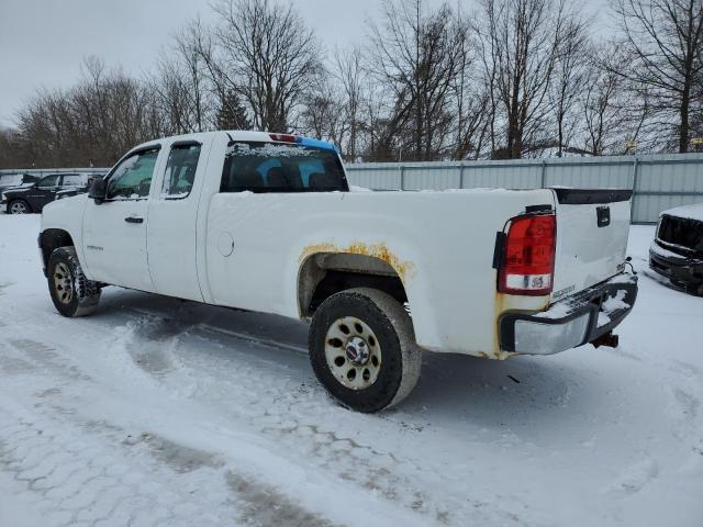 1GTR1TE00BZ156360 - 2011 GMC SIERRA C1500 WHITE photo 2