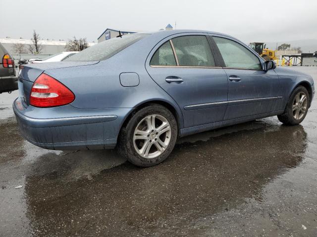 WDBUF56J96A829552 - 2006 MERCEDES-BENZ E 350 BLUE photo 3