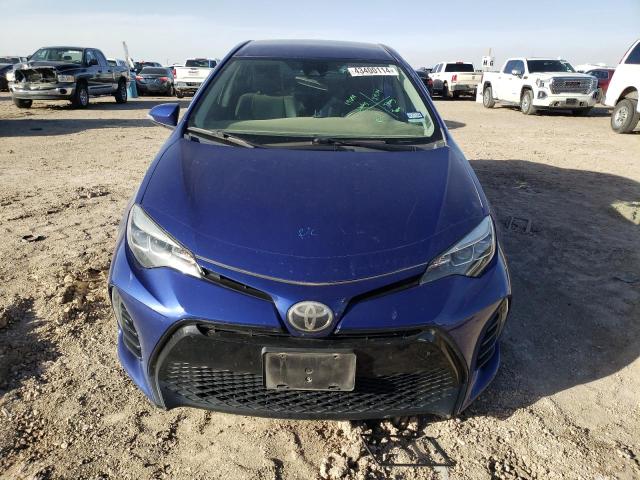 5YFBURHE7HP687173 - 2017 TOYOTA COROLLA L BLUE photo 5