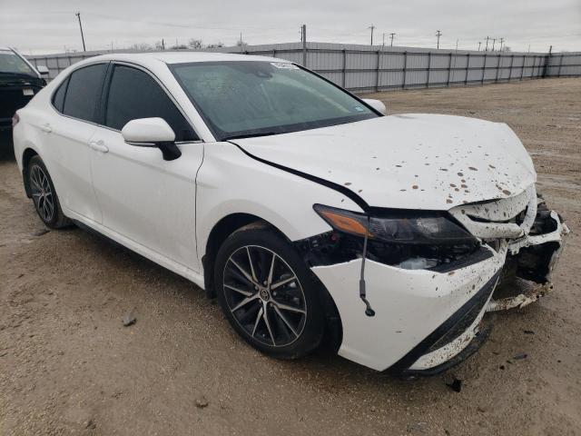 4T1G11AKXRU886458 - 2024 TOYOTA CAMRY SE NIGHT SHADE WHITE photo 4