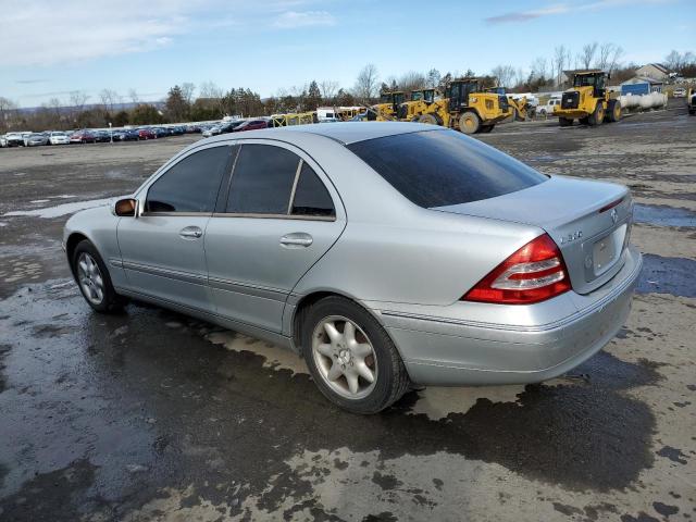 WDBRF84J74F515313 - 2004 MERCEDES-BENZ C 320 4MATIC SILVER photo 2