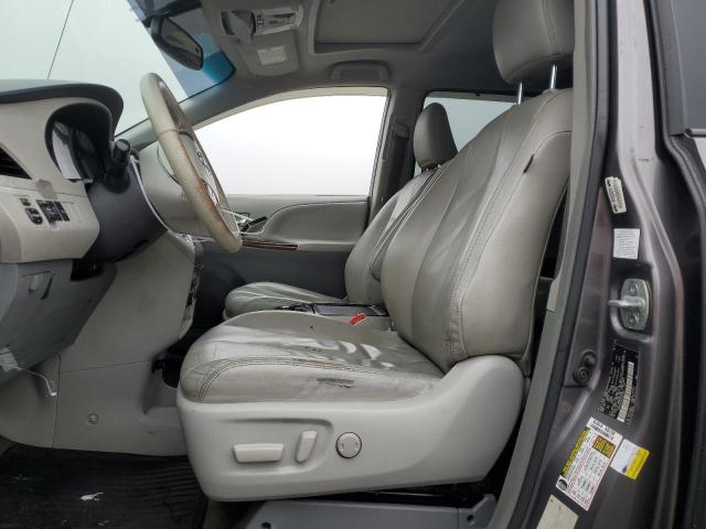 5TDYK3DC3ES502380 - 2014 TOYOTA SIENNA XLE GRAY photo 7