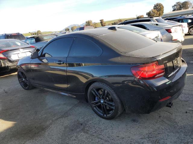 WBA2J7C09L7E39607 - 2020 BMW M240XI BLACK photo 2