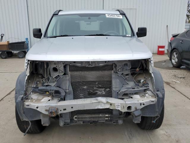 1D8GT28K68W139969 - 2008 DODGE NITRO SXT SILVER photo 5