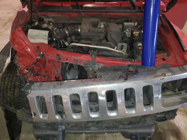 5GTDN136668102186 - 2006 HUMMER H3 RED photo 11