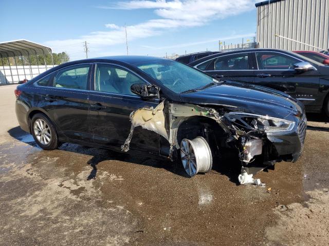 5NPE24AF6JH615649 - 2018 HYUNDAI SONATA SE BLACK photo 4