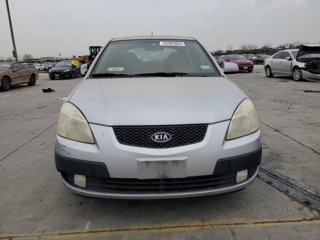 KNADE163886418256 - 2008 KIA RIO 5 SX SILVER photo 5