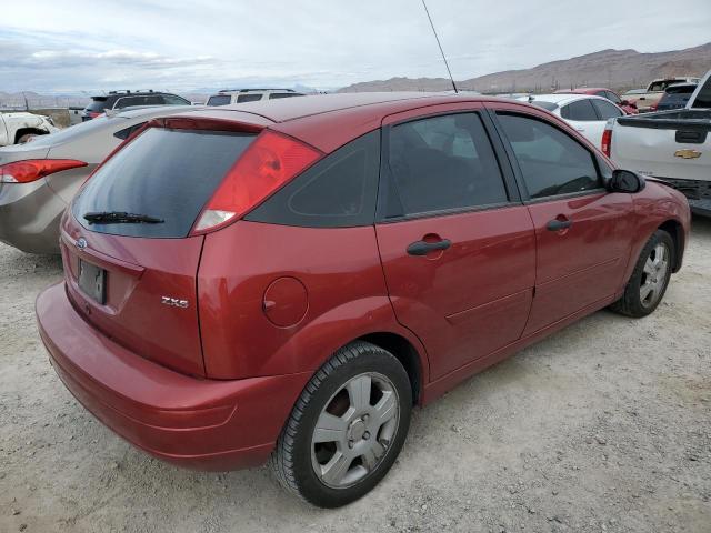 3FAFP37N85R109568 - 2005 FORD FOCUS ZX5 RED photo 3
