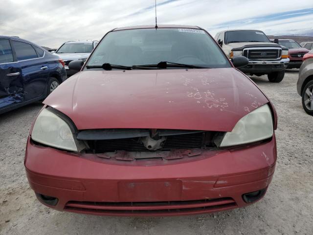 3FAFP37N85R109568 - 2005 FORD FOCUS ZX5 RED photo 5