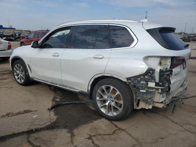 5UXCR6C01LLL65578 - 2020 BMW X5 XDRIVE40I WHITE photo 2