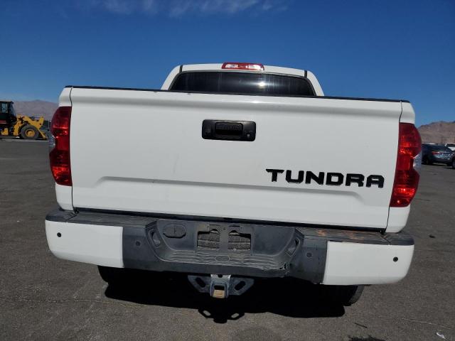 5TFGY5F18EX149887 - 2014 TOYOTA TUNDRA CREWMAX PLATINUM 白色 照片 6