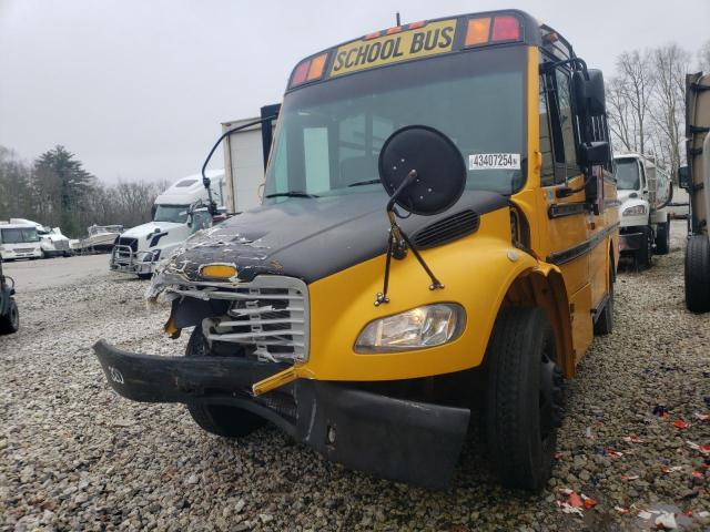 4UZABRDU8DCFA2334 - 2013 FREIGHTLINER CHASSIS B2B YELLOW photo 2