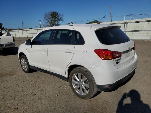 4A4AP3AU3DE004371 - 2013 MITSUBISHI OUTLANDER ES WHITE photo 2