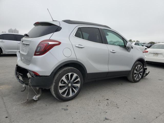 KL4CJESM0NB517523 - 2022 BUICK ENCORE PREFERRED SILVER photo 3