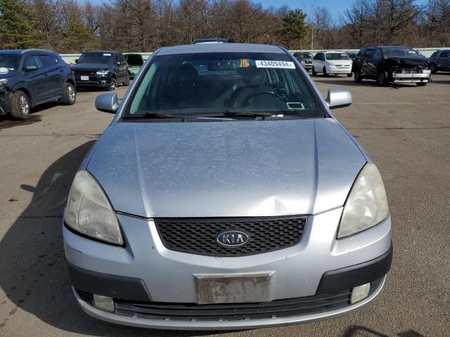 KNADE163386348858 - 2008 KIA RIO 5 SX GRAY photo 5