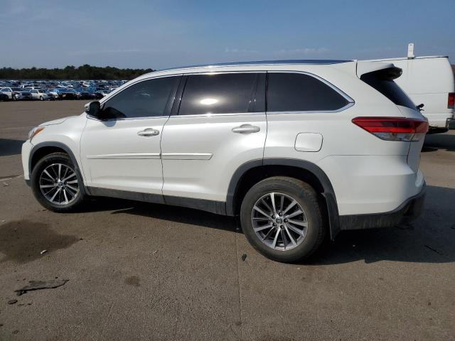 5TDJZRFH9KS588038 - 2019 TOYOTA HIGHLANDER SE WHITE photo 2