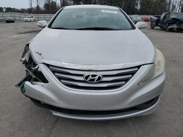 5NPEB4AC0EH925694 - 2014 HYUNDAI SONATA GLS SILVER photo 5