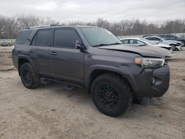 JTEBU5JR0J5555425 - 2018 TOYOTA 4RUNNER SR5/SR5 PREMIUM GRAY photo 4