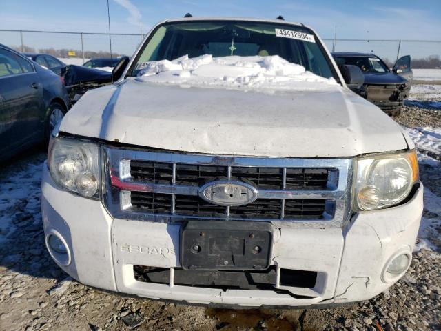 1FMCU93118KA46572 - 2008 FORD ESCAPE XLT WHITE photo 5