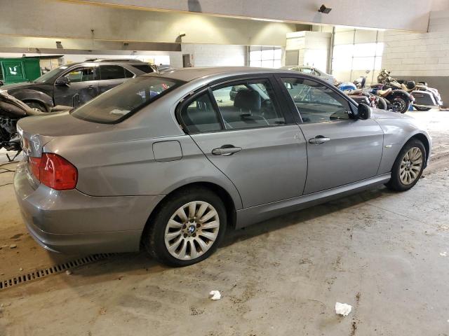 WBAPH57559NL78771 - 2009 BMW 328 I SULEV GRAY photo 3