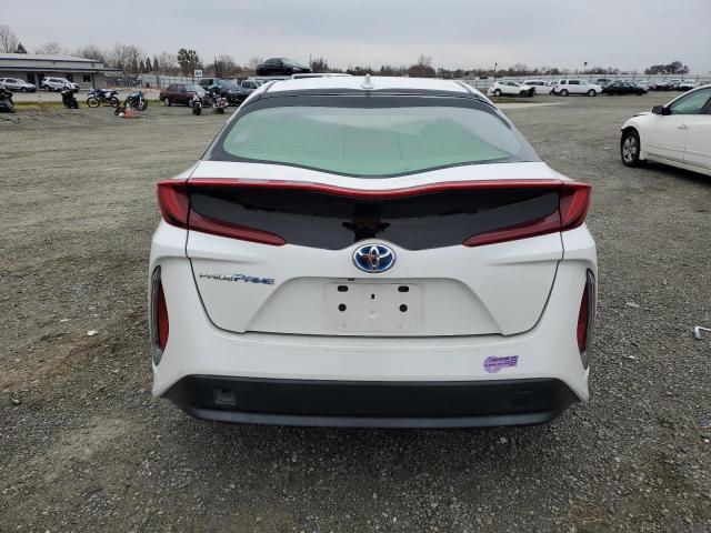 JTDKARFP7J3100725 - 2018 TOYOTA PRIUS PRIM 白色 照片 6