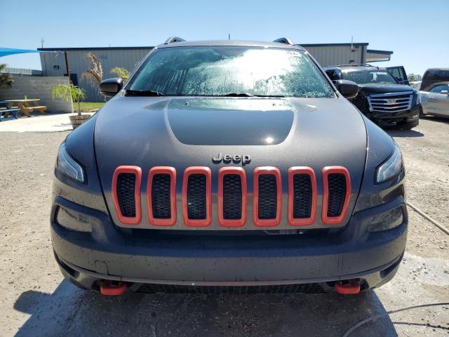 1C4PJMBB7JD526024 - 2018 JEEP CHEROKEE TRAILHAWK GRAY photo 5