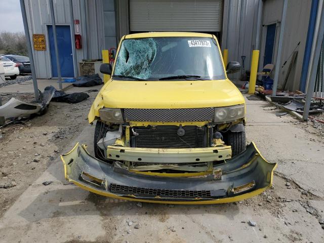 JTLKT324854016629 - 2005 TOYOTA SCION XB Gelb Foto 5