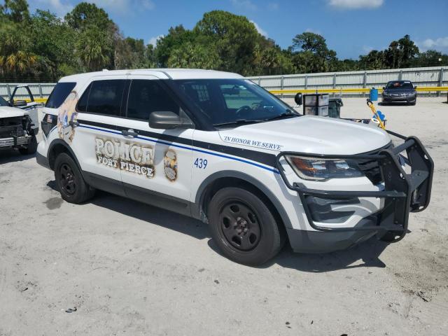 1FM5K8ARXHGD57504 - 2017 FORD EXPLORER POLICE INTERCEPTOR 白色 照片 4