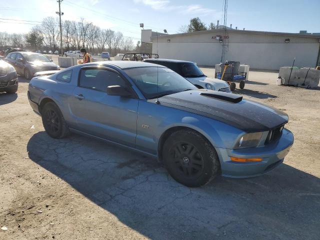 1ZVFT82H275202786 - 2007 FORD MUSTANG GT BLUE photo 4