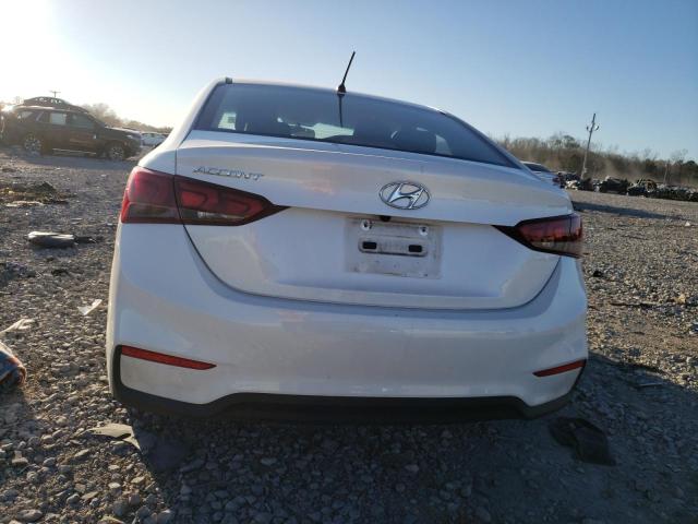 3KPC24A32JE032562 - 2018 HYUNDAI ACCENT SE WHITE photo 6