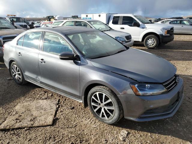 3VWDB7AJ7HM334429 - 2017 VOLKSWAGEN JETTA SE GRAY photo 4