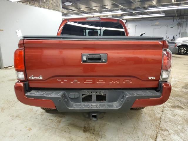 5TFCZ5AN9JX154385 - 2018 TOYOTA TACOMA DOUBLE CAB 栗色 照片 6