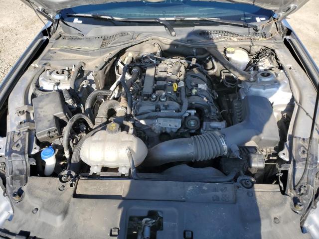 1FATP8UH6N5107786 - 2022 FORD MUSTANG SILVER photo 11