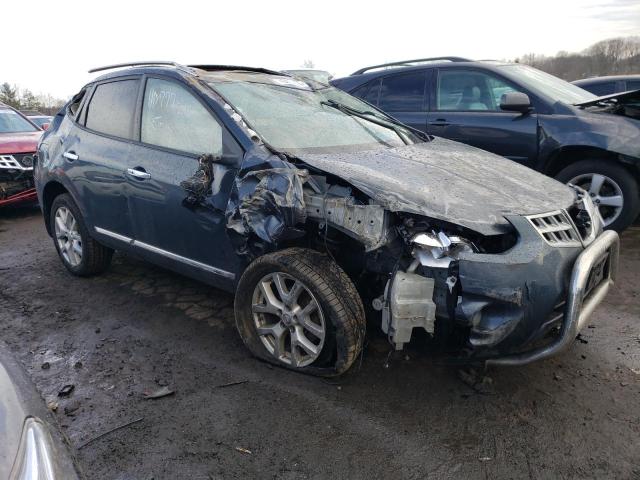 JN8AS5MV5DW121132 - 2013 NISSAN ROGUE S GRAY photo 4