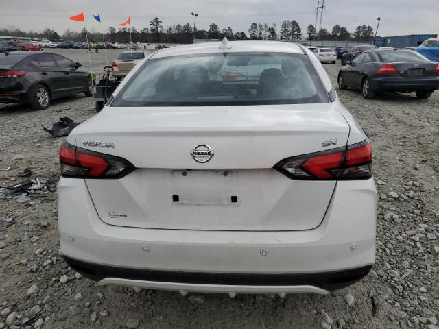 3N1CN8EV5ML894106 - 2021 NISSAN VERSA SV WHITE photo 6