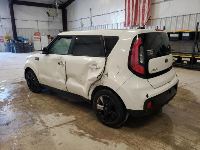 KNDJN2A24J7547430 - 2018 KIA SOUL WHITE photo 2