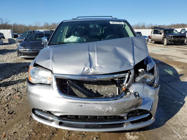 2C4RC1CG6FR583900 - 2015 CHRYSLER TOWN & COU TOURING L SILVER photo 5