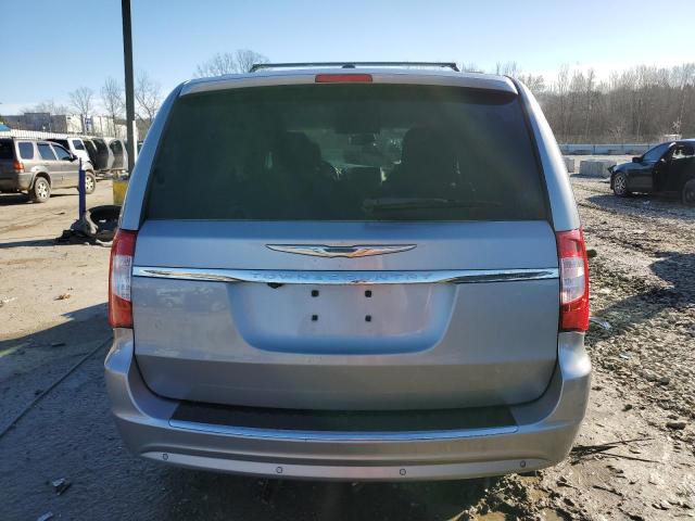 2C4RC1CG6FR583900 - 2015 CHRYSLER TOWN & COU TOURING L SILVER photo 6