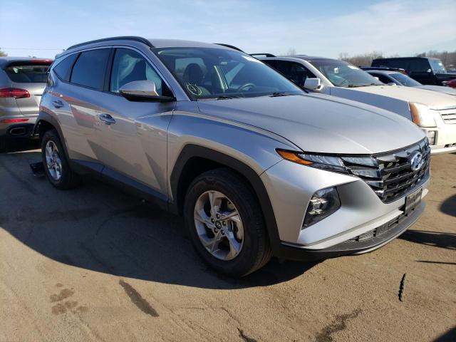 5NMJBCAE1NH031372 - 2022 HYUNDAI TUCSON SEL SILVER photo 4