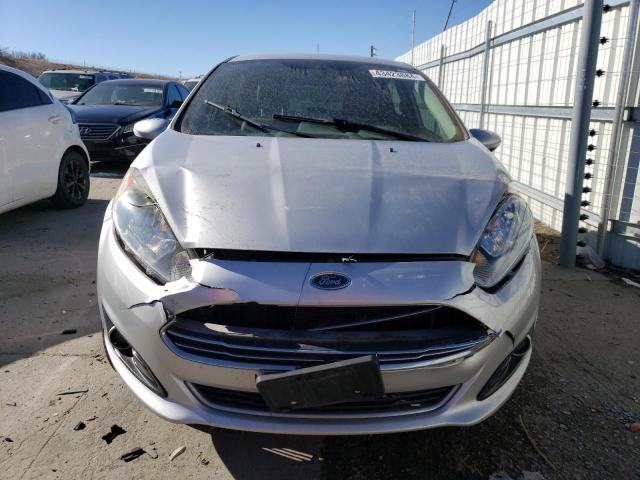 3FADP4FJ0HM138897 - 2017 FORD FIESTA TITANIUM SILVER photo 5