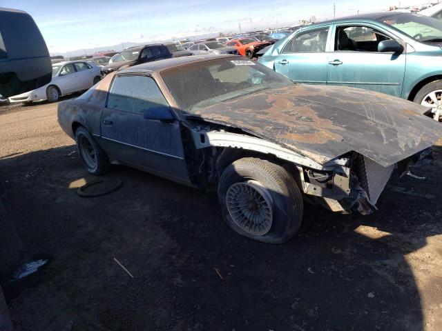 1G2AW87H8CL575659 - 1982 PONTIAC FIREBIRD TRANS AM BLACK photo 4