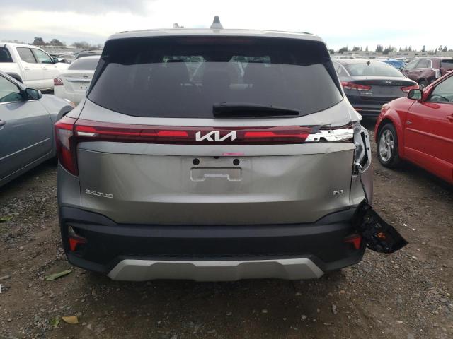 KNDEPCAA8R7503418 - 2024 KIA SELTOS LX GRAY photo 6