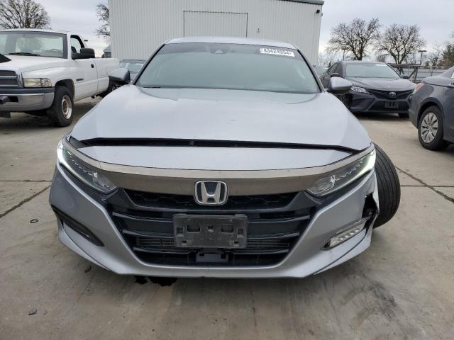 1HGCV1F35JA238736 - 2018 HONDA ACCORD SPORT SILVER photo 5