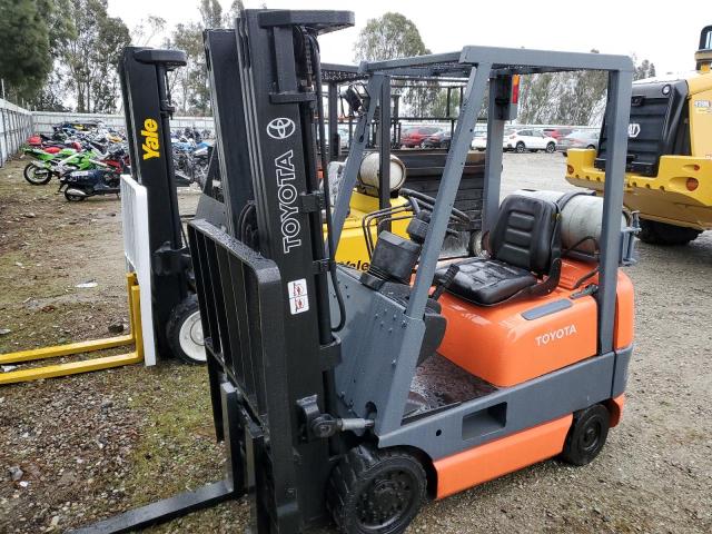 69513 - 2010 TOYOTA FORKLIFT برتقالي صورة 2
