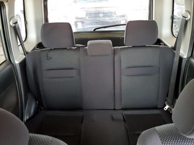 JTLKT324654028570 - 2005 TOYOTA SCION XB BLACK photo 10