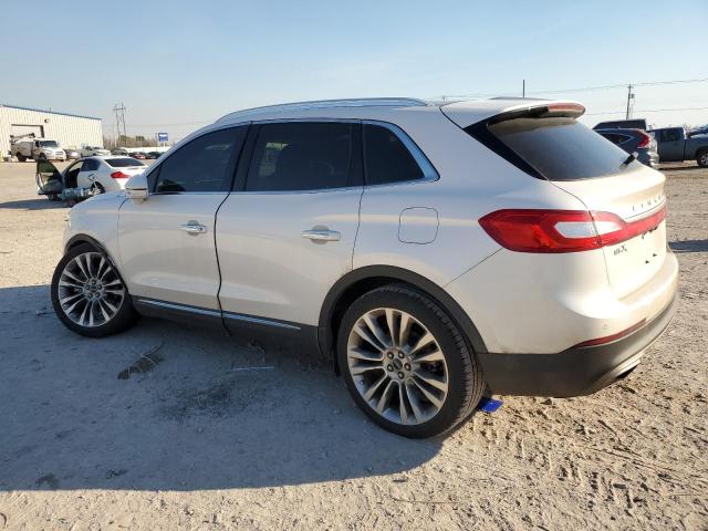 2LMTJ6LP2GBL69943 - 2016 LINCOLN MKX RESERVE WHITE photo 2