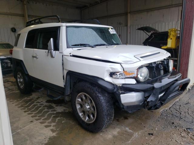 JTEZU4BFXBK011546 - 2011 TOYOTA FJ CRUISER WHITE photo 4