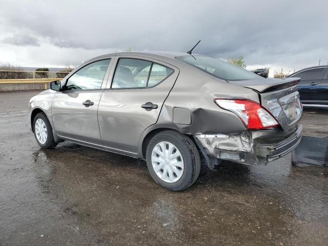 3N1CN7APXGL878442 - 2016 NISSAN VERSA S BROWN photo 2